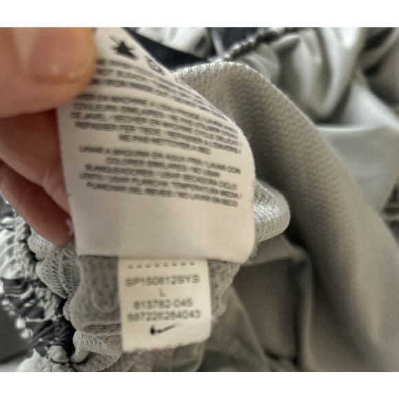 Nike Dynamo Dri-FIT Training Shorts Base Gray Size Large Gym Athletic Shorts 10" - Picture 9 of 11